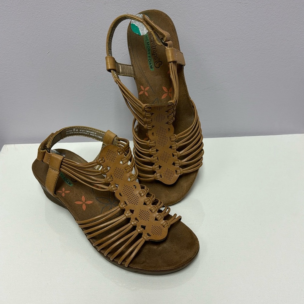 Women’s sandals